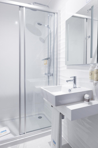 Bathroom 4, Zurin Charm Hotel, Lisbon