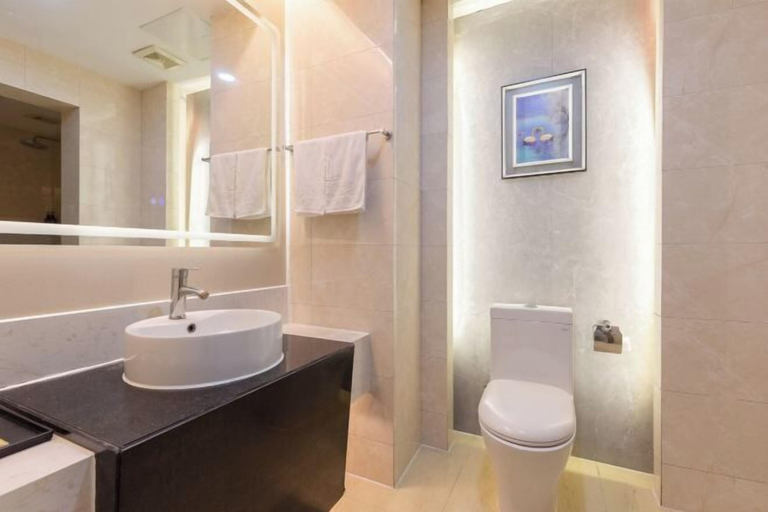 Bathroom 7