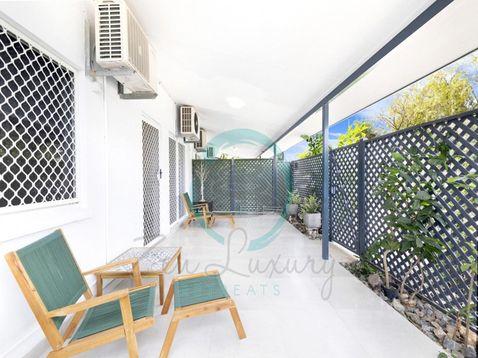 Others 2, ZEN GARDEN - COZY 2-BR + Modern Design w/ Aircon, Alawa