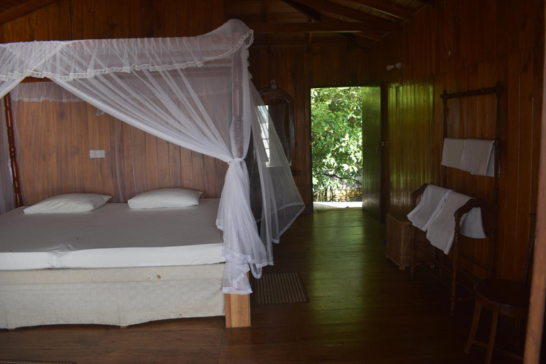 Bedroom 2, Shiny Lakeside Resort, Ambalangoda