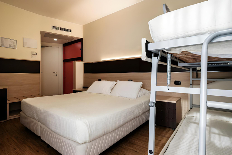 Bedroom 3, Augustus, Rimini