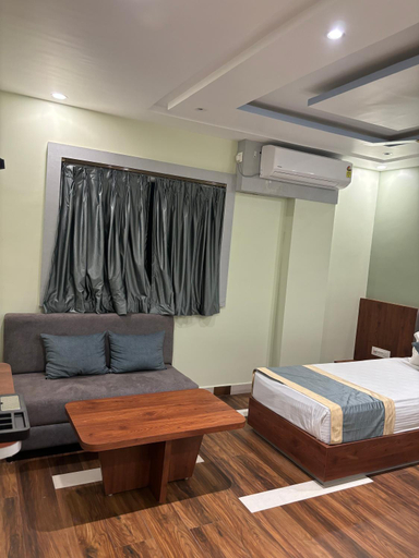 Bedroom 2, HOTEL OMKARESHWAR INN, Deoghar