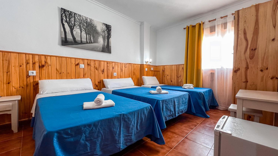 Others 5, La Tortuga Lodging Rooms, Cádiz