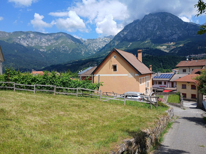 Exterior 3, Charming Alpine Retreat for 9, Belluno