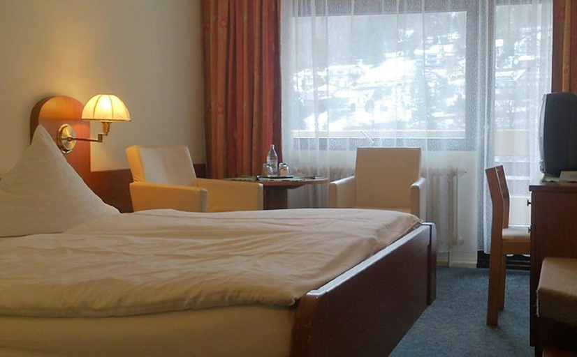 Bedroom 3, Hotel Bergfrieden, Calw