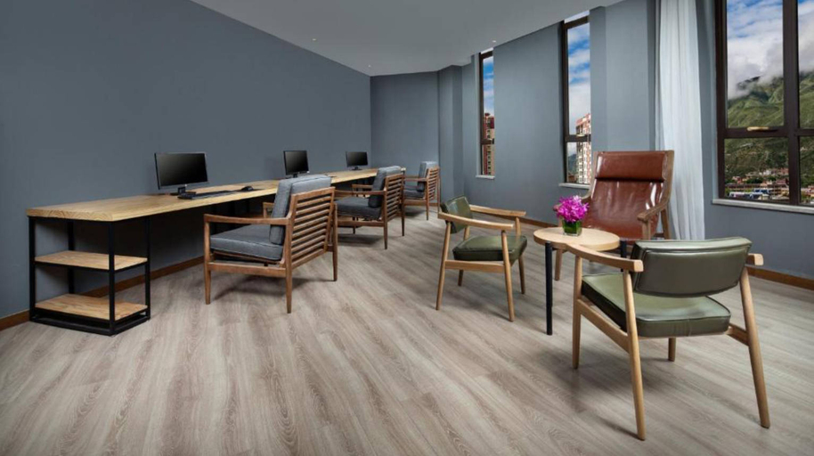 Public Area 4, Holiday Inn BATANG by IHG, Garzê Tibetan