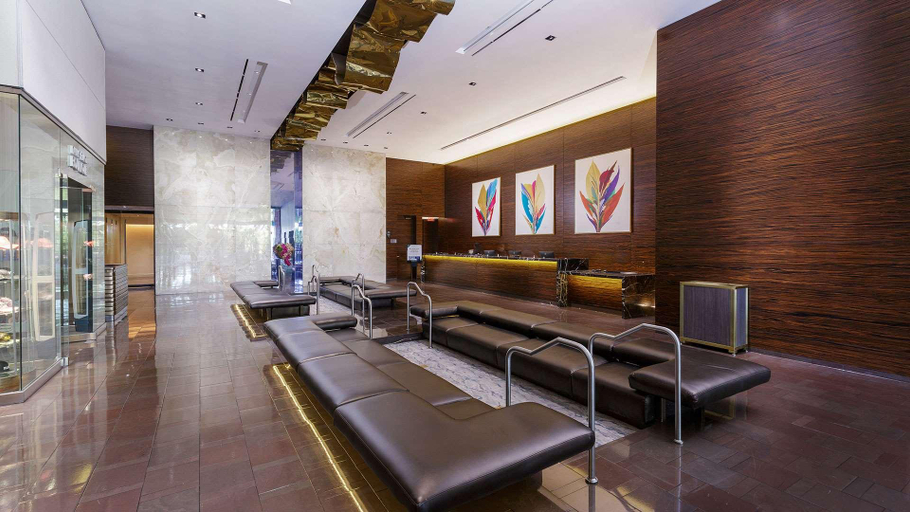 Public Area 4, Palms Place, Clark