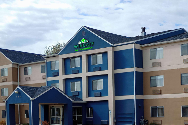 Exterior & Views 2, Best Western Plus Paper Valley Hotel, Outagamie