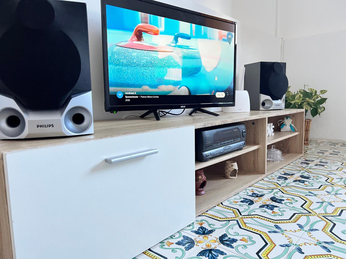 Shared lounge/TV area, Villa La Terrazza Sul Mare di Trabia - Location fra Palermo e Cefalu, Palermo