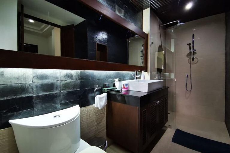 Bathroom 4, YiZen Boutique Phutara 5 Bedroom Villa, Bang Lamung