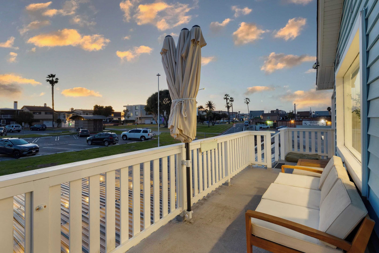 Others 5, Walk to the Sand! Ocean Views, Balcony & Parking Sunset Surf, Orange