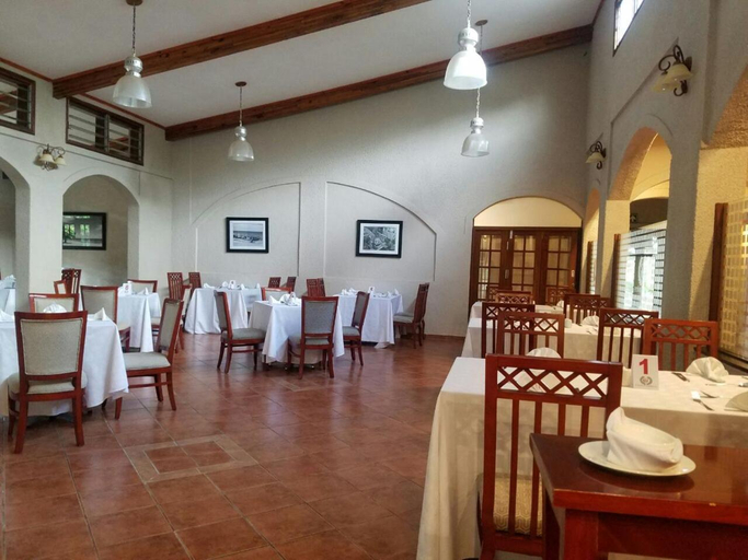 Food & Drinks, Ufulu Gardens Hotel, Lilongwe City
