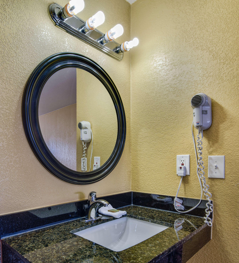 Bathroom 3, Americas Best Value Inn Richmond San Francisco, Contra Costa