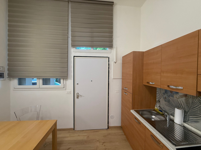 Others 5, Appartamento il salotto, Bologna