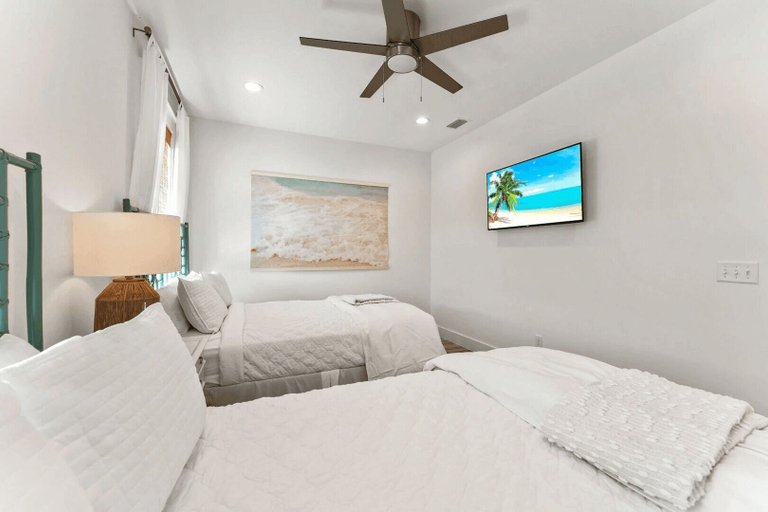 Bedroom 3, Chic Shack by Avantstay Private Pool, Walk to Beach, Sleeps 13!, Bay