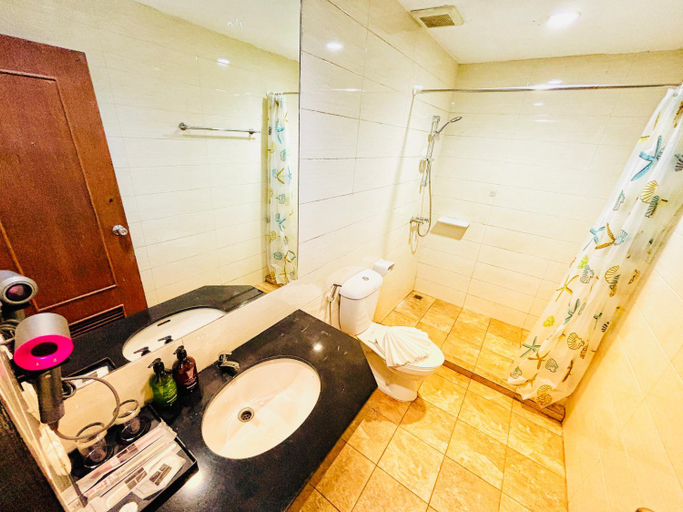 Bathroom 4, Patong V Hotel, Phuket Island