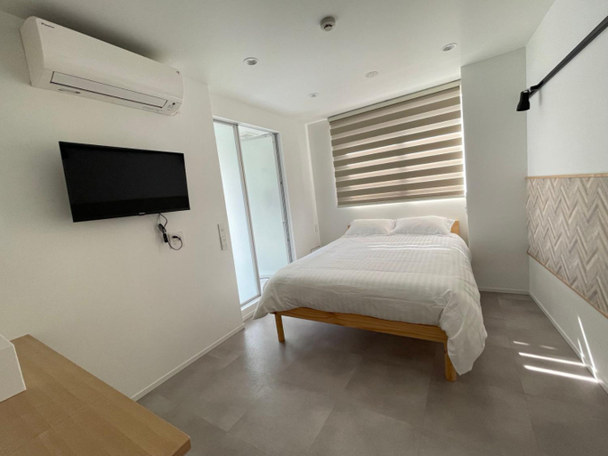 Bedroom 3, Hotel Apreton, Taitō
