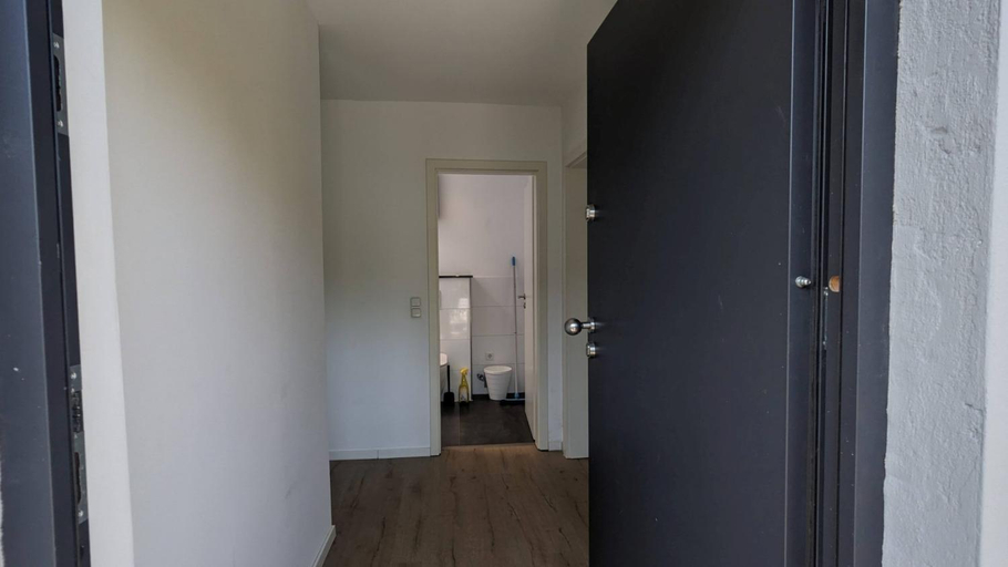 Others 3, Beautiful Airportflats near Koln, Köln