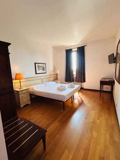 Bedroom 2, MH Hotel Merica, Verona