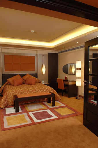Bedroom 2, Regency Palace Hotel, Kasrouane