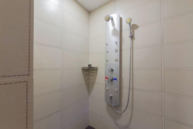 Bathroom 5, Ujimqin Hotel, Xilin Gol