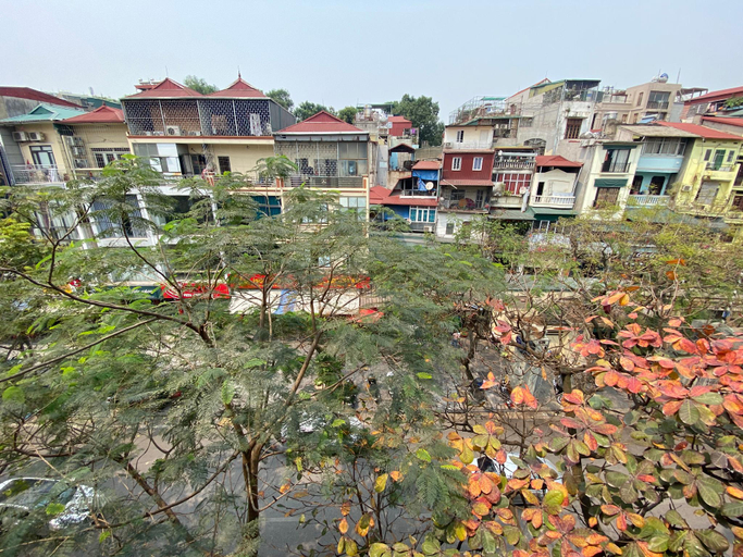 5, Full of Light Apartment 2BR w/Balcony@Train Street, Hoàn Kiếm