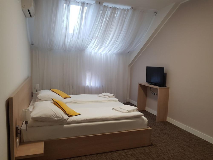 Bedroom 3, Hotel Story, Sarajevo