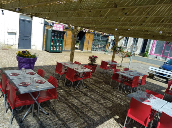 Food & Drinks, Le relais du chapeau rouge, Sarthe