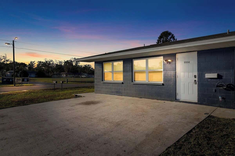 Exterior & Views 4, Spacious Zephyrhills Duplex #1, Pasco