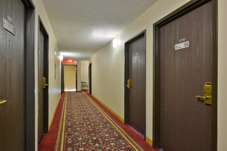 Public Area 2, Americas Best Value Inn Decatur, IL, Macon