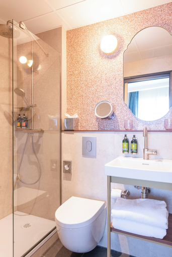 Bathroom 3, Hôtel Brittany Opéra, Paris