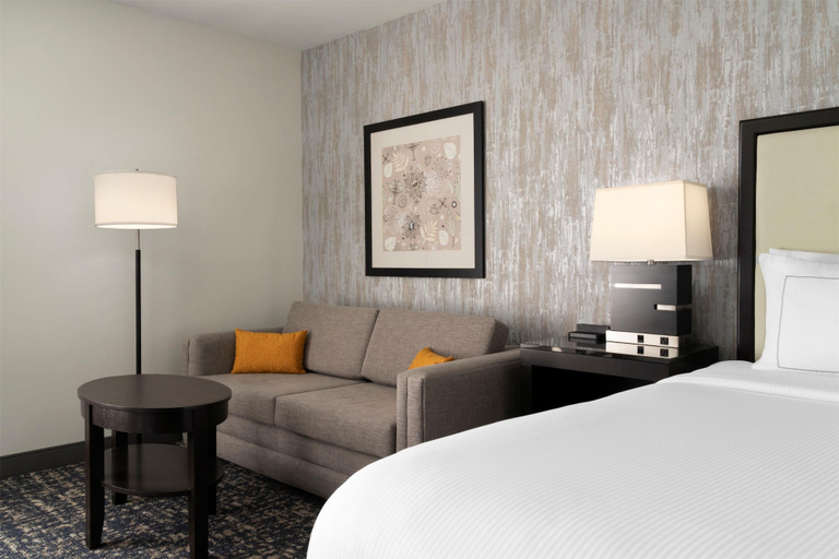 Bedroom 4, DoubleTree by Hilton Richmond - Midlothian, Chesterfield