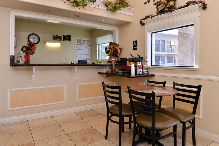 Public Area 2, Americas Best Value Inn Pasadena Arcadia, Los Angeles