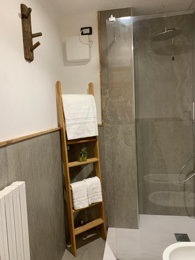 Bathroom 4, Hotel Coeur Du Village, Aosta