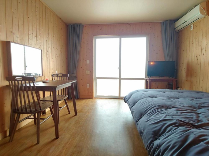 Bedroom 2, Jeju Viento Gimnyeong Pension, Jeju