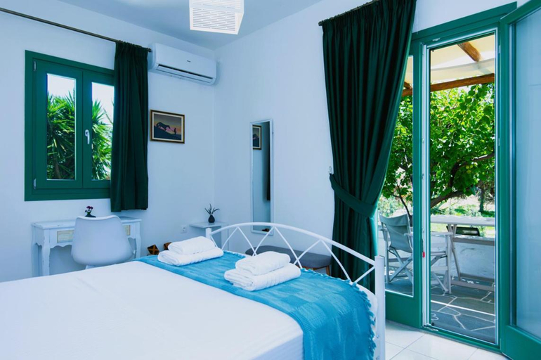 Bedroom 3, ANCIENT MEROPIA, Apollonia, South Aegean