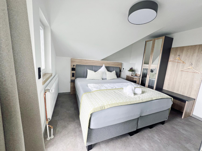Bedroom 3, Inklusions- und Panorama Hotel Kochsberg, Werra-Meißner-Kreis