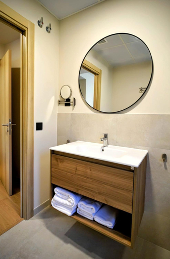 Bathroom 5, Hotel Casa Peix, Huesca