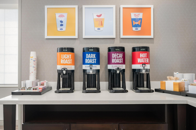 Food & Drinks 5, Hampton Inn Pawtucket, Providence
