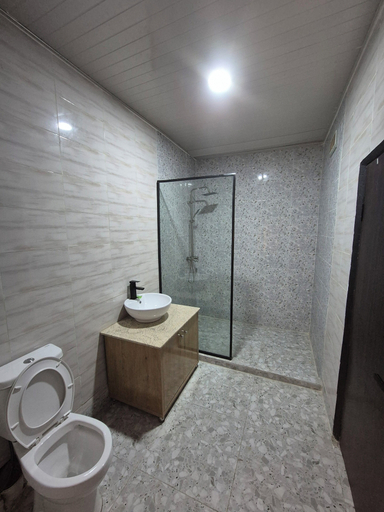 Bathroom 3, Al-ihsan Metro Hotel, Kaduna South