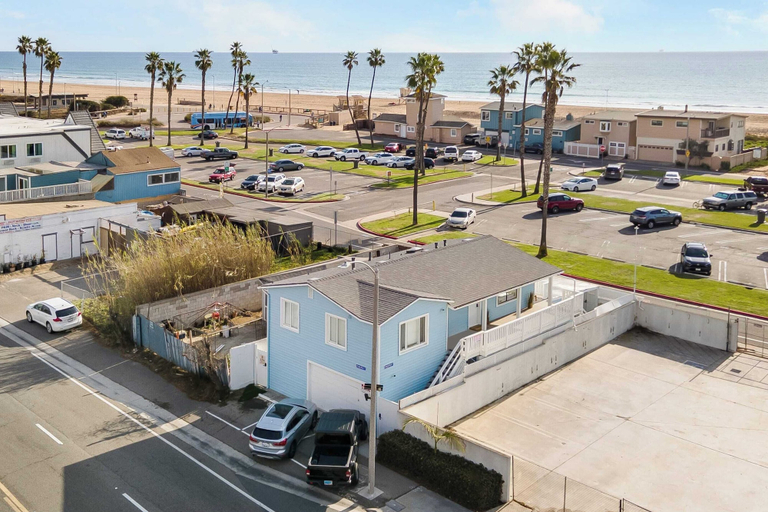 Exterior & Views 2, Steps to the Beach, Firepit & Patio Long-term Sunset Beach Stay Coastal Cove, Orange