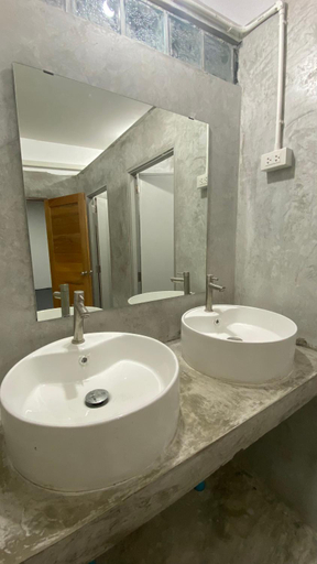 Bathroom 3, Think Koh Tao, Ko Phangan
