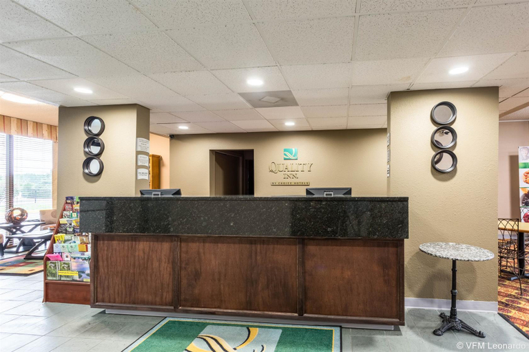 Public Area 3, Quality Inn Heber Springs, Cleburne
