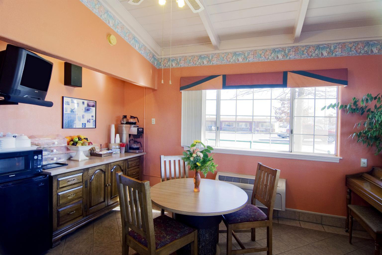 Others 5, Oroville Value Suites, Butte