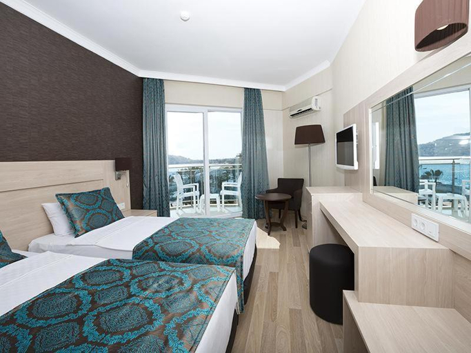 Bedroom 4, Parador Beach Hotel, Alanya