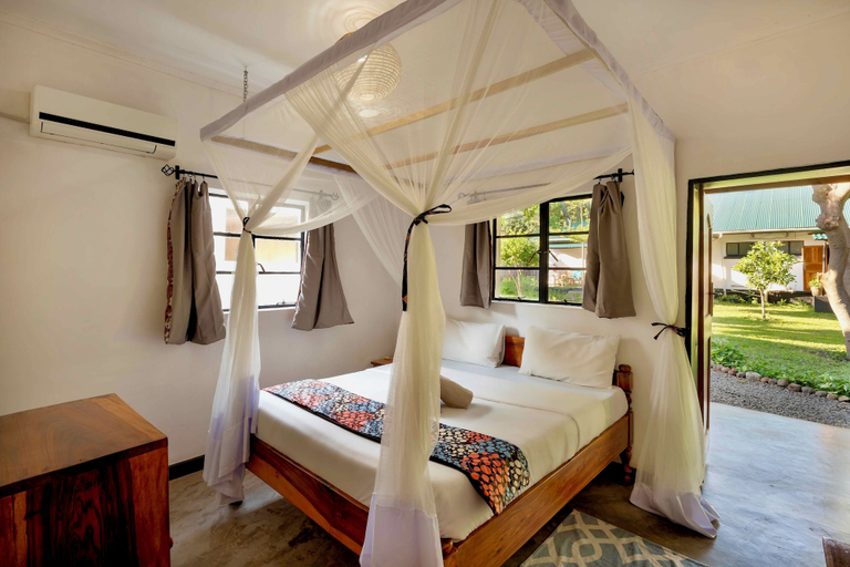 Bedroom 3, Kamunjila Lodge, Livingstone