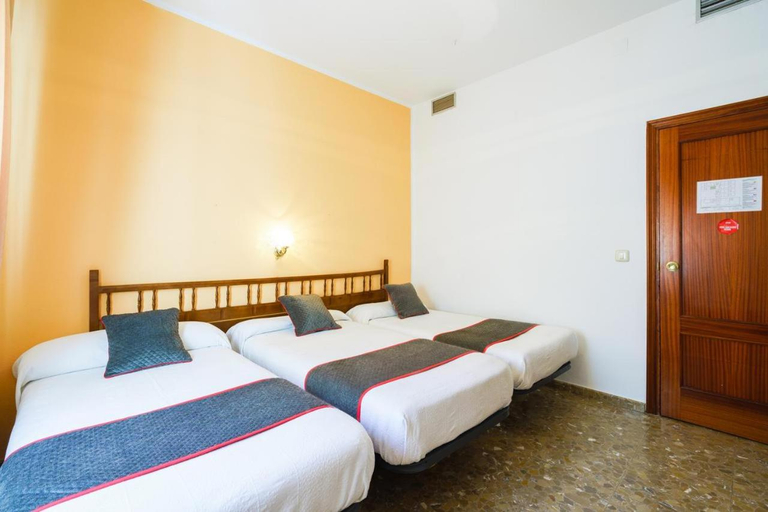 Others 5, Hotel Restaurante Moya, Badajoz