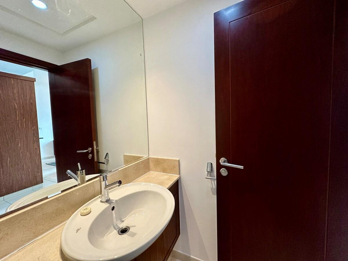 Bathroom 3, Lux BnB I The Residences I Sky Line Views, Dubai