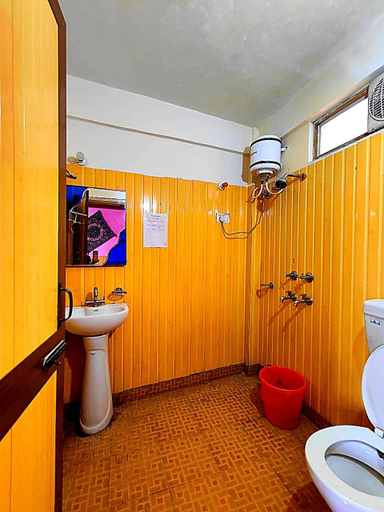 Bathroom 3, Himvadi Resorts, Almora