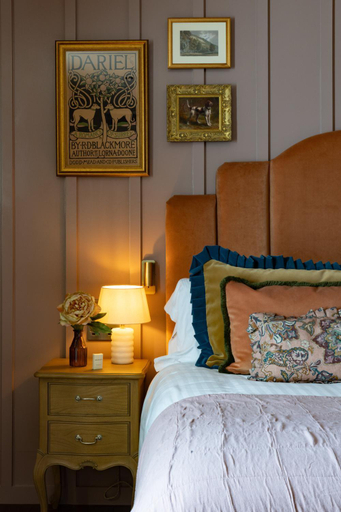 Bedroom 2, The Ragged Robin - A Heartwood Inn, Surrey